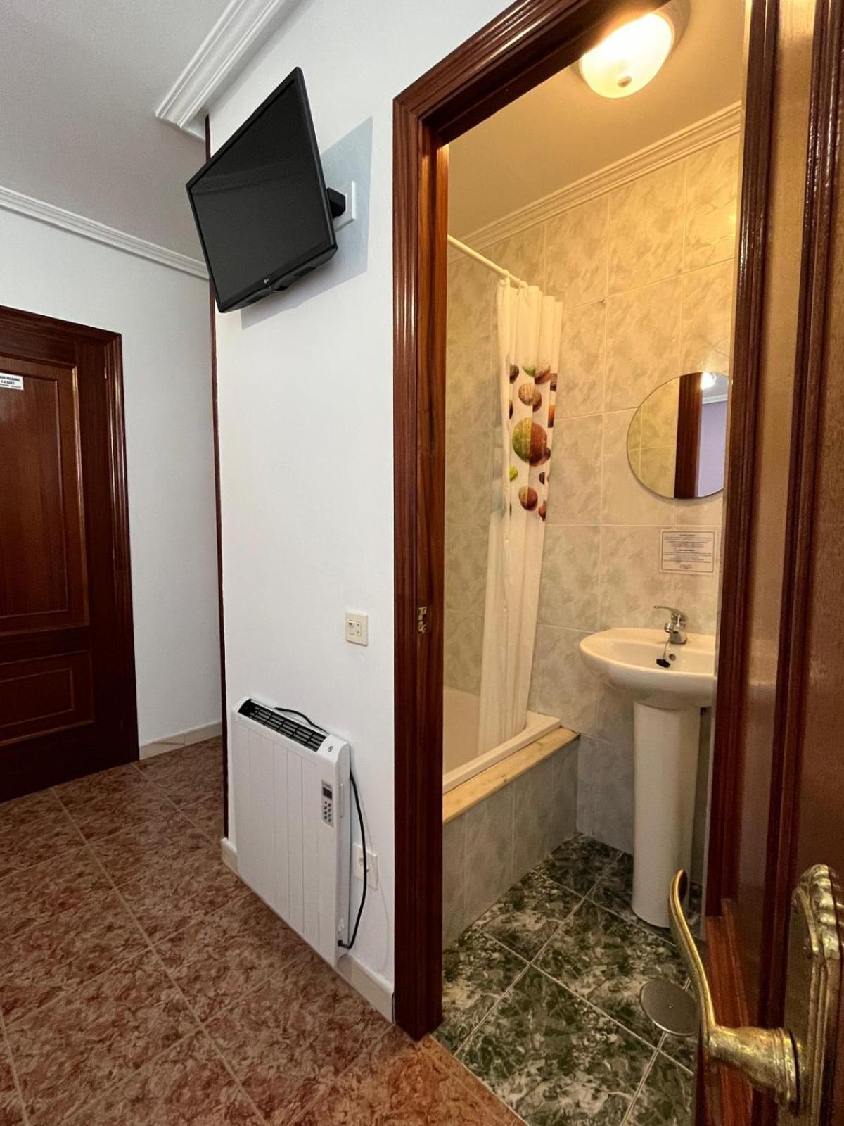 Casa Marino ** Guest house Navia